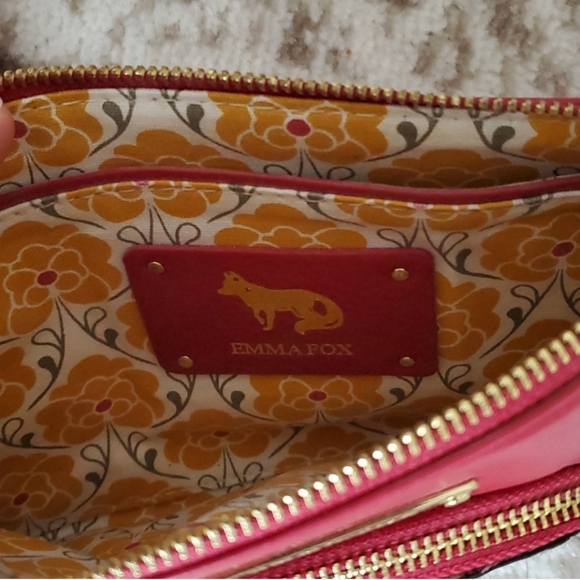 NWT Emma Fox Leathrr crossbody bag/wristlet